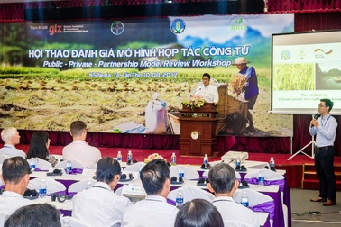 Tăng nhận thức cho người nông dân qua những chương trình thực tế