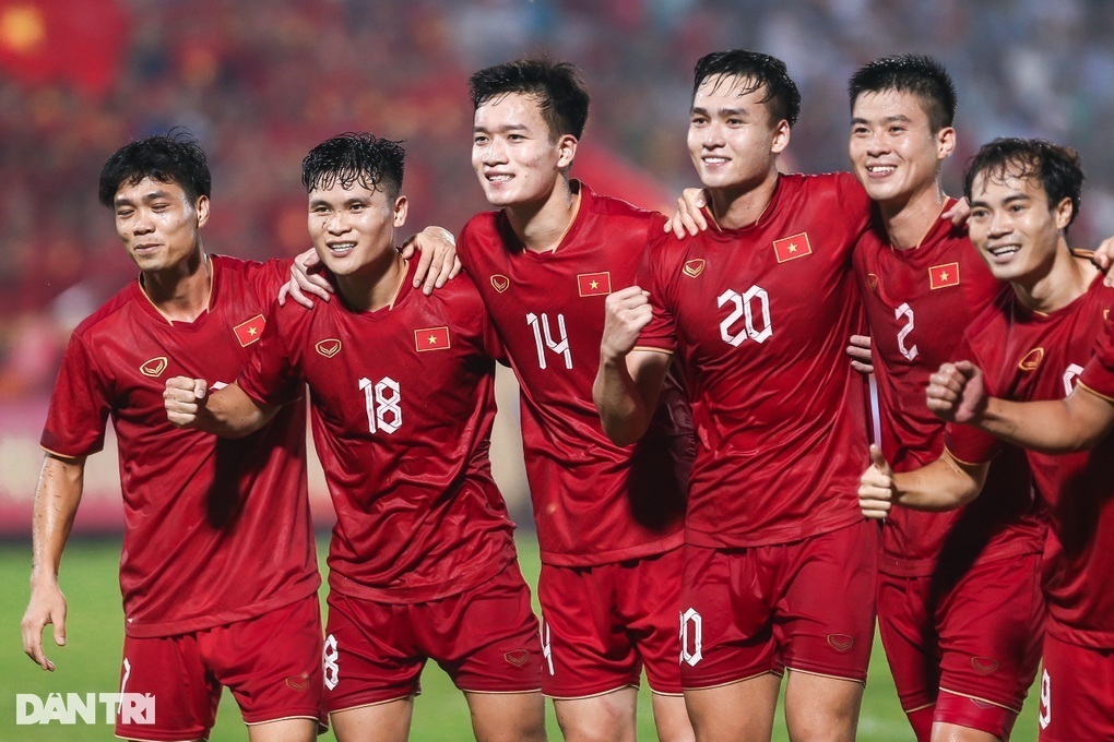 Danh sách tập trung tuyển Việt Nam: Nguyễn Filip, Hoàng Đức có tên - 3 Danh sách tập trung tuyển Việt Nam: Nguyễn Filip, Hoàng Đức có tên - 3
