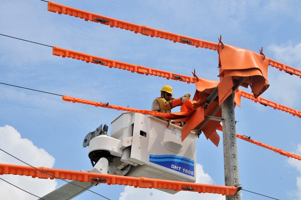 Năm 2023, EVNSPC tiết giảm 1.764 tỷ đồng - 2 Năm 2023, EVNSPC tiết giảm 1.764 tỷ đồng - 2