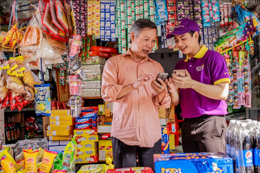 Hàng chục nghìn tiệm tạp hóa "lên đời" công nghệ