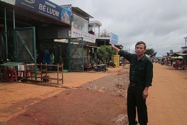 Dân tố UBND huyện lừa lấy đất