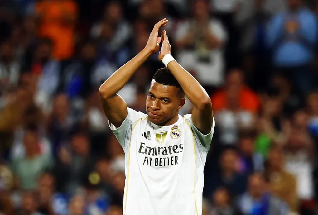 Mbappe và Bellingham toả sáng, Real Madrid đánh bại Barcelona - 2 Mbappe và Bellingham toả sáng, Real Madrid đánh bại Barcelona - 2