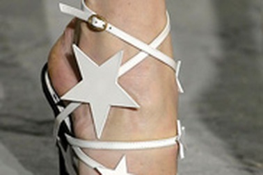 BST giày/dép của YSL và Givenchy