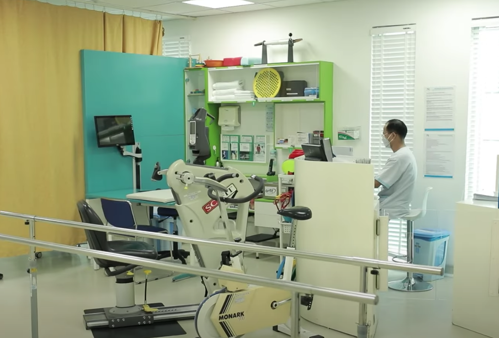 Sáng lên bàn mổ, chiều tập vận động: chuyện không lạ ở Bệnh viện FV - 1 Sáng lên bàn mổ, chiều tập vận động: chuyện không lạ ở Bệnh viện FV - 1