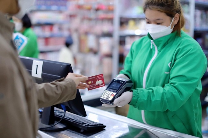 “Trao niềm tin - Gửi Lộc Việt” nhận ngay quà trị giá 100.000 đồng khi sử dụng thẻ Lộc Việt