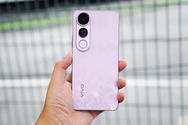 Đánh giá Vivo V50 Lite 5G: Pin khoẻ, hiệu suất trung bình