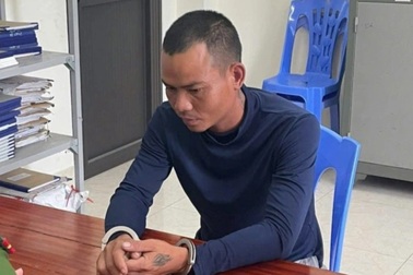 Người đàn ông vi phạm nồng độ cồn còn tấn công cảnh sát