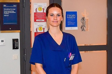 Công nương Hoàng gia Thụy Điển tình nguyện tham gia chống dịch Covid-19