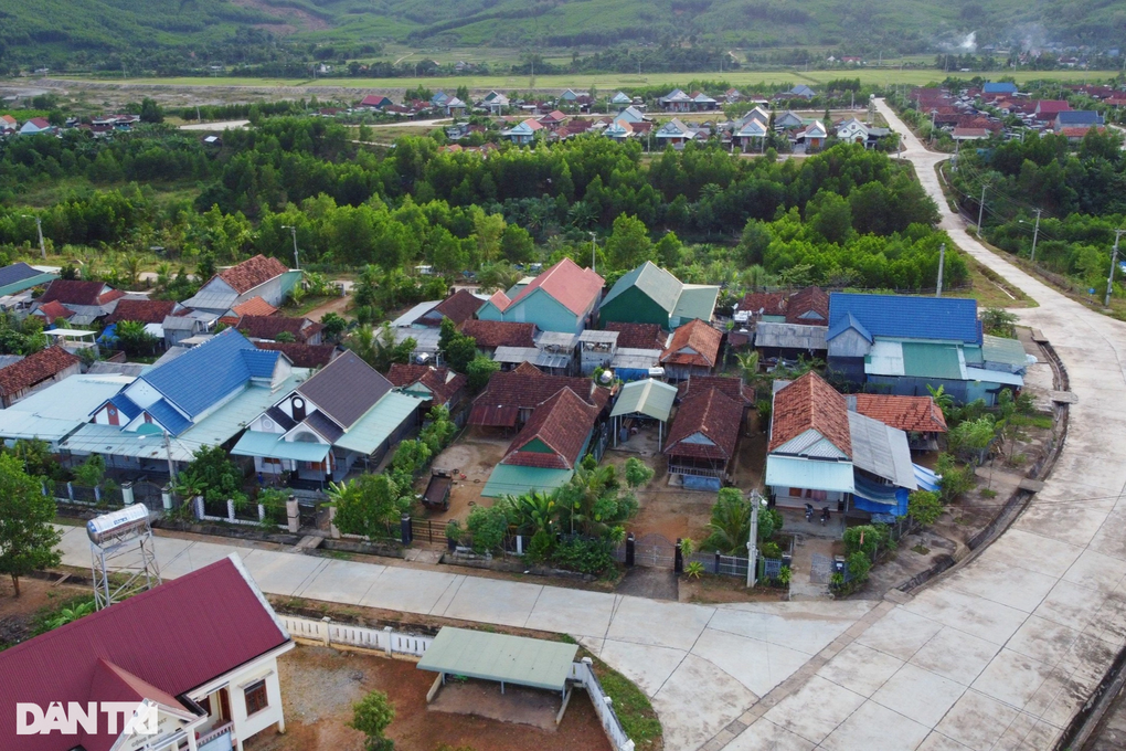 Xây dựng nông thôn mới không thể giữa dòng thay bò - 1 Xây dựng nông thôn mới không thể giữa dòng thay bò - 1