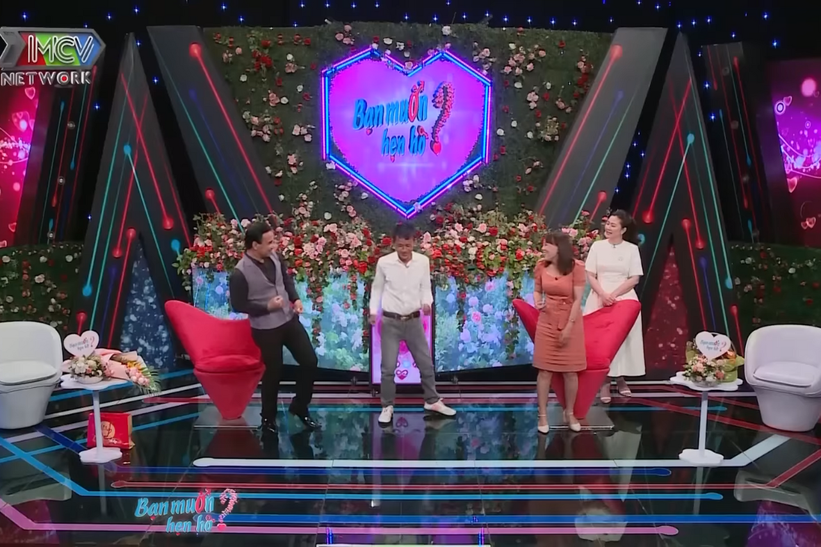 Sopir pria U45 menolak berkencan dengan ibu tunggal cantik karena usia tua dan dua anak - 2 Nam tài xế U45 từ chối hẹn hò mẹ đơn thân xinh đẹp vì lớn tuổi, có hai con - 2