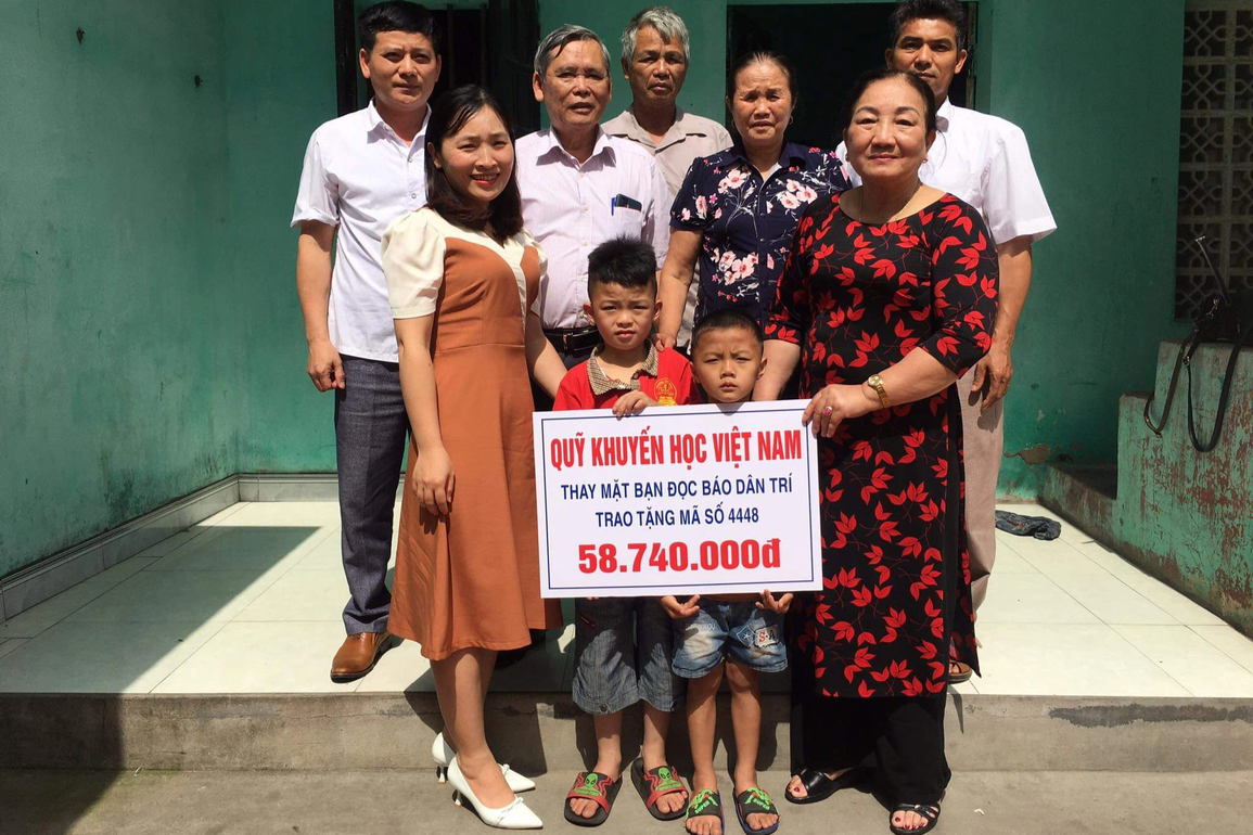 Bạn đọc Dân trí giúp đỡ 2 cậu bé mồ côi gần 60 triệu đồng - 1 Bạn đọc Dân trí giúp đỡ 2 cậu bé mồ côi gần 60 triệu đồng - 1