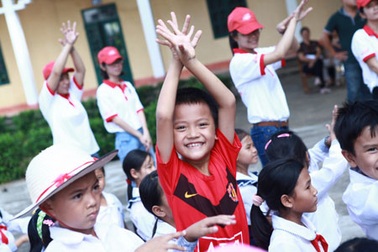 Đẩy mạnh thói quen rửa tay mỗi ngày của người dân vùng nông thôn