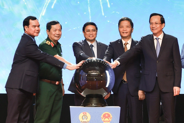 Thủ tướng phát động Tháng hành động an toàn vệ sinh, lao động 2023