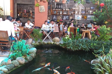 Đà Nẵng: Quán cà phê nhộn nhịp ngày lễ