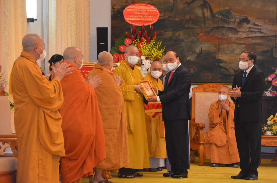 Chủ tịch nước: Phật giáo luôn đồng hành cùng dân tộc - 1 Chủ tịch nước: Phật giáo luôn đồng hành cùng dân tộc - 1