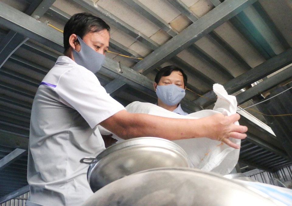 Ra đời trong đại dịch, ATM gạo cam kết phục vụ đến... hết năm - 3 Ra đời trong đại dịch, ATM gạo cam kết phục vụ đến... hết năm - 3