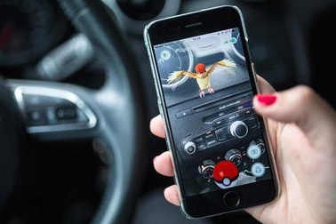 Điểm tin ô tô, xe máy tuần qua: Đừng để Pokémon lái xe!