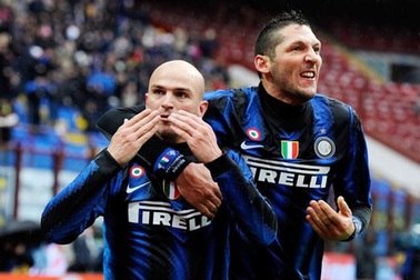 Đè bẹp Parma, Inter giúp “ghế nóng” Benitez tạm yên