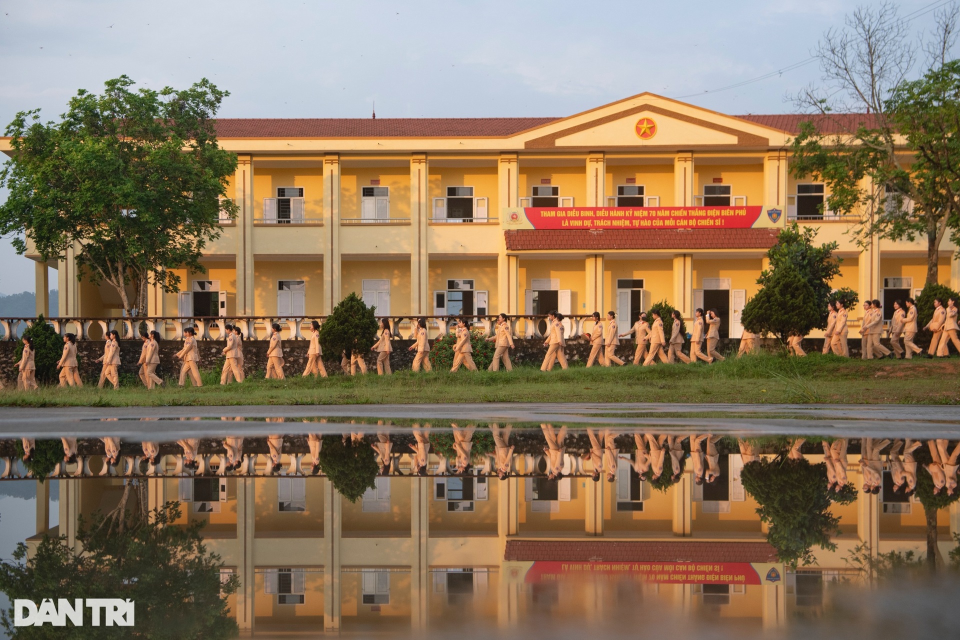 Các khối diễu binh của Bộ Công an lên đường đến Điện Biên Phủ - 1 Các khối diễu binh của Bộ Công an lên đường đến Điện Biên Phủ - 1