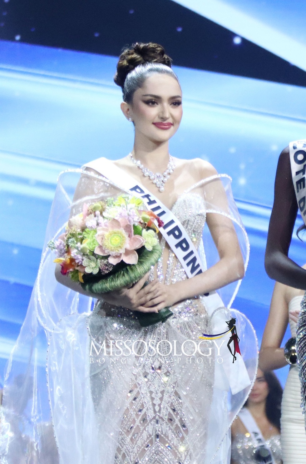 Thấy gì từ việc Hương Giang trượt top 30 Hoa hậu Hoàn vũ? - 9