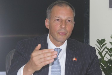 Trợ lý Ngoại trưởng Mỹ ấn tượng tốc độ phát triển kinh tế của Việt Nam