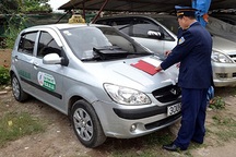 Hà Nội: Đi taxi 7km, du khách nước ngoài bị “chém” gần 1 triệu đồng