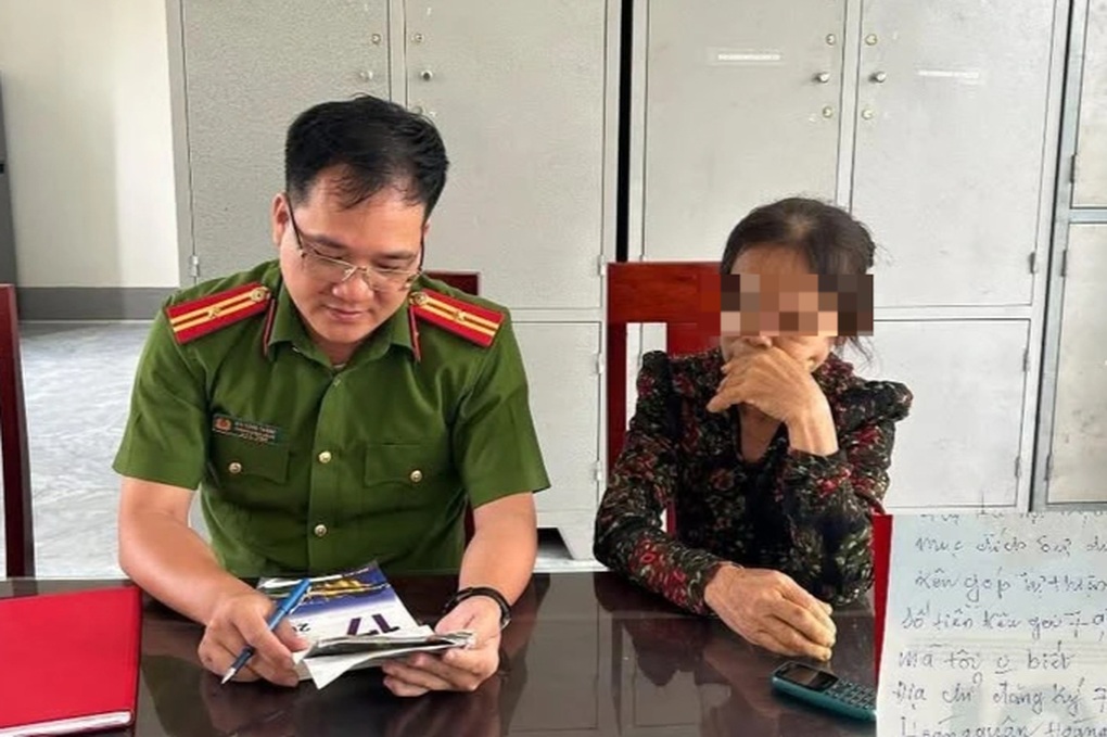 Trưởng công an xã ngăn trưởng công an xã dỏm lừa đảo - 1 Trưởng công an xã ngăn trưởng công an xã dỏm lừa đảo - 1