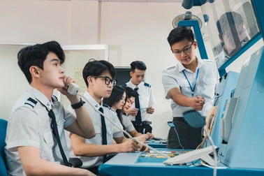 Ngành “hot” Học viện Hàng không điểm chuẩn dự kiến 27, ra trường gần 100% có việc làm