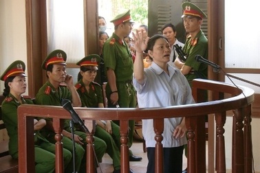 Bắt giam khẩn cấp bị can ngụy tạo bệnh giả