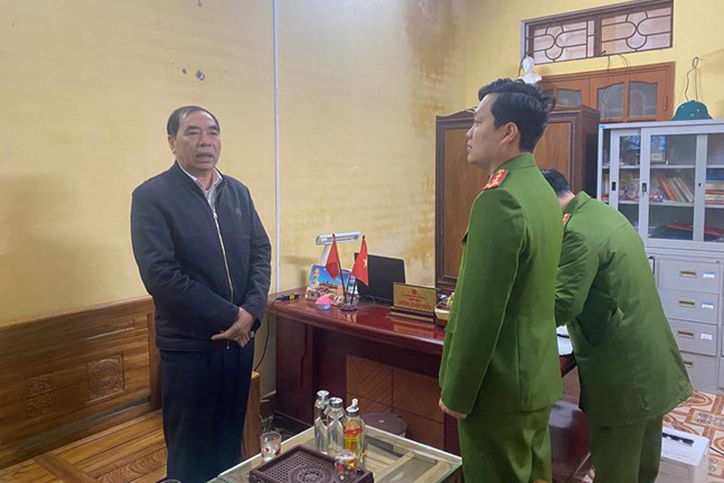 Khởi tố một Bí thư Đảng ủy xã ở Thái Bình - 1 Khởi tố một Bí thư Đảng ủy xã ở Thái Bình - 1
