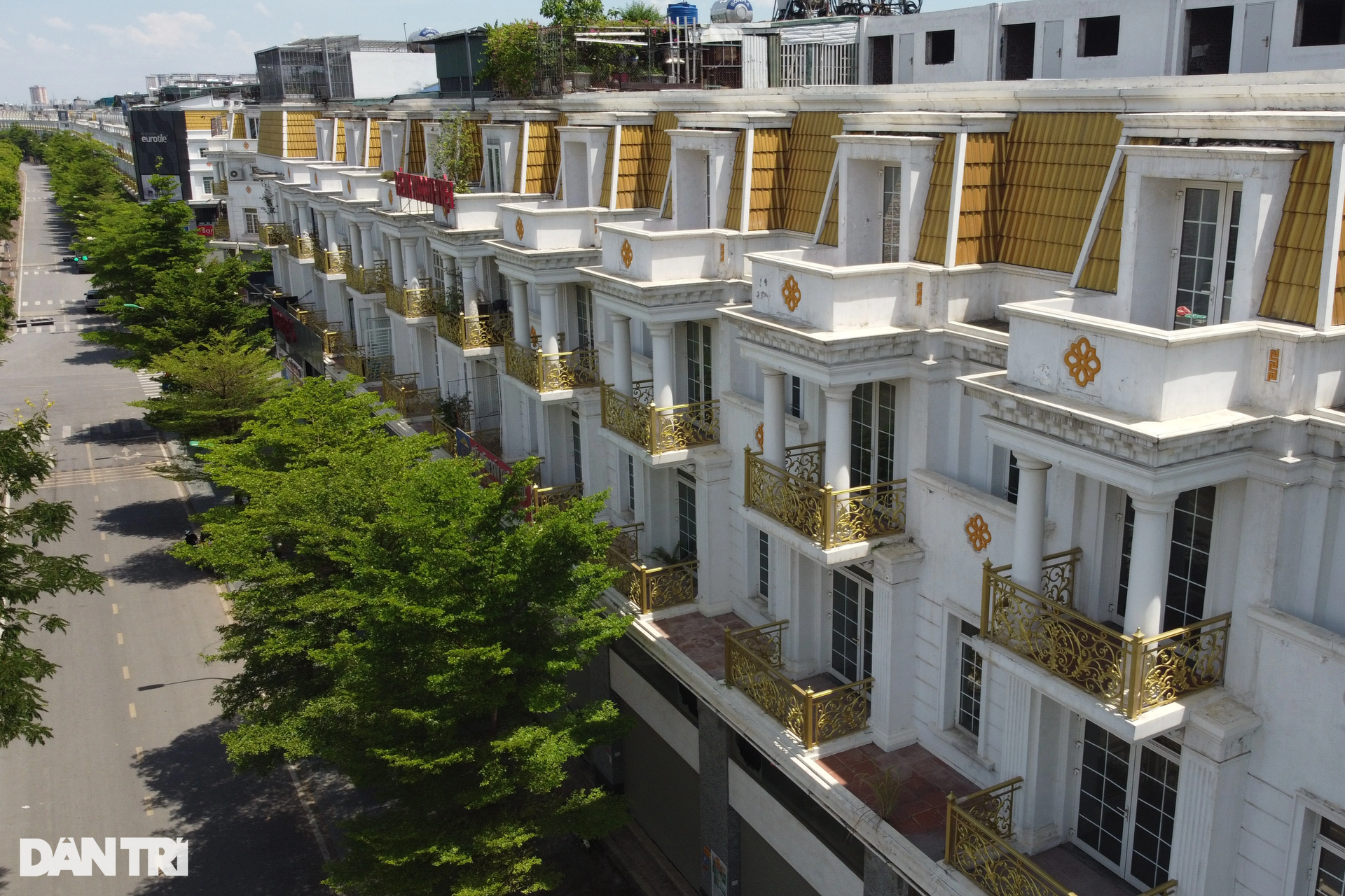 Cận cảnh shophouse giá triệu đô tại Hà Nội chật vật tìm khách thuê - 4