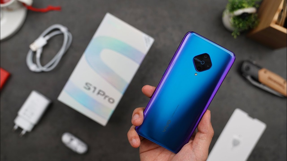 Loạt thiết bị di động sắp lên kệ thị trường Việt Nam tháng 12/2019 - 4 Loạt thiết bị di động sắp lên kệ thị trường Việt Nam tháng 12/2019 - 4