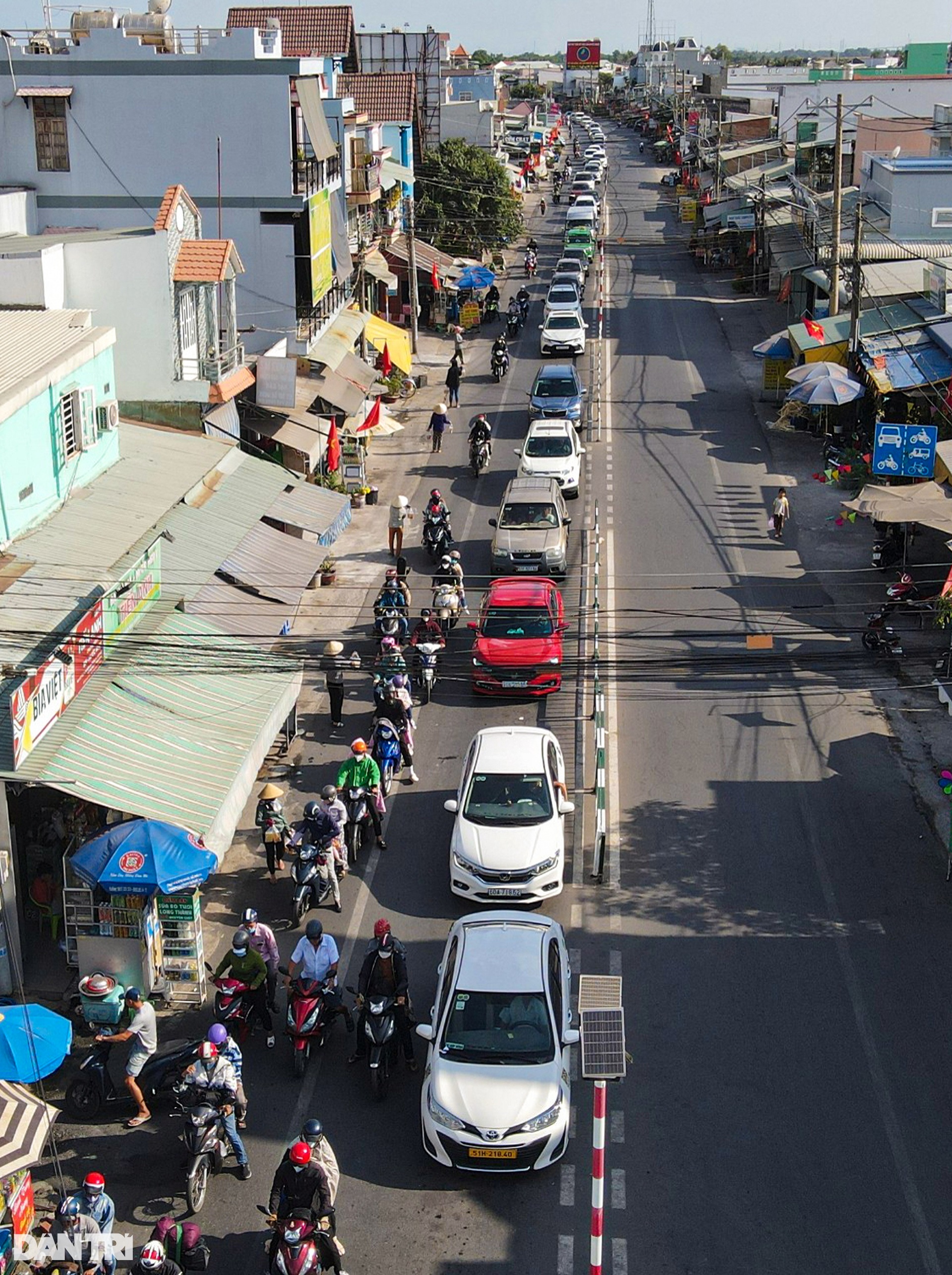 Phà Cát Lái kẹt xe hơn 2km khi người dân trở lại TPHCM sau kỳ nghỉ Tết - 5 Phà Cát Lái kẹt xe hơn 2km khi người dân trở lại TPHCM sau kỳ nghỉ Tết - 5