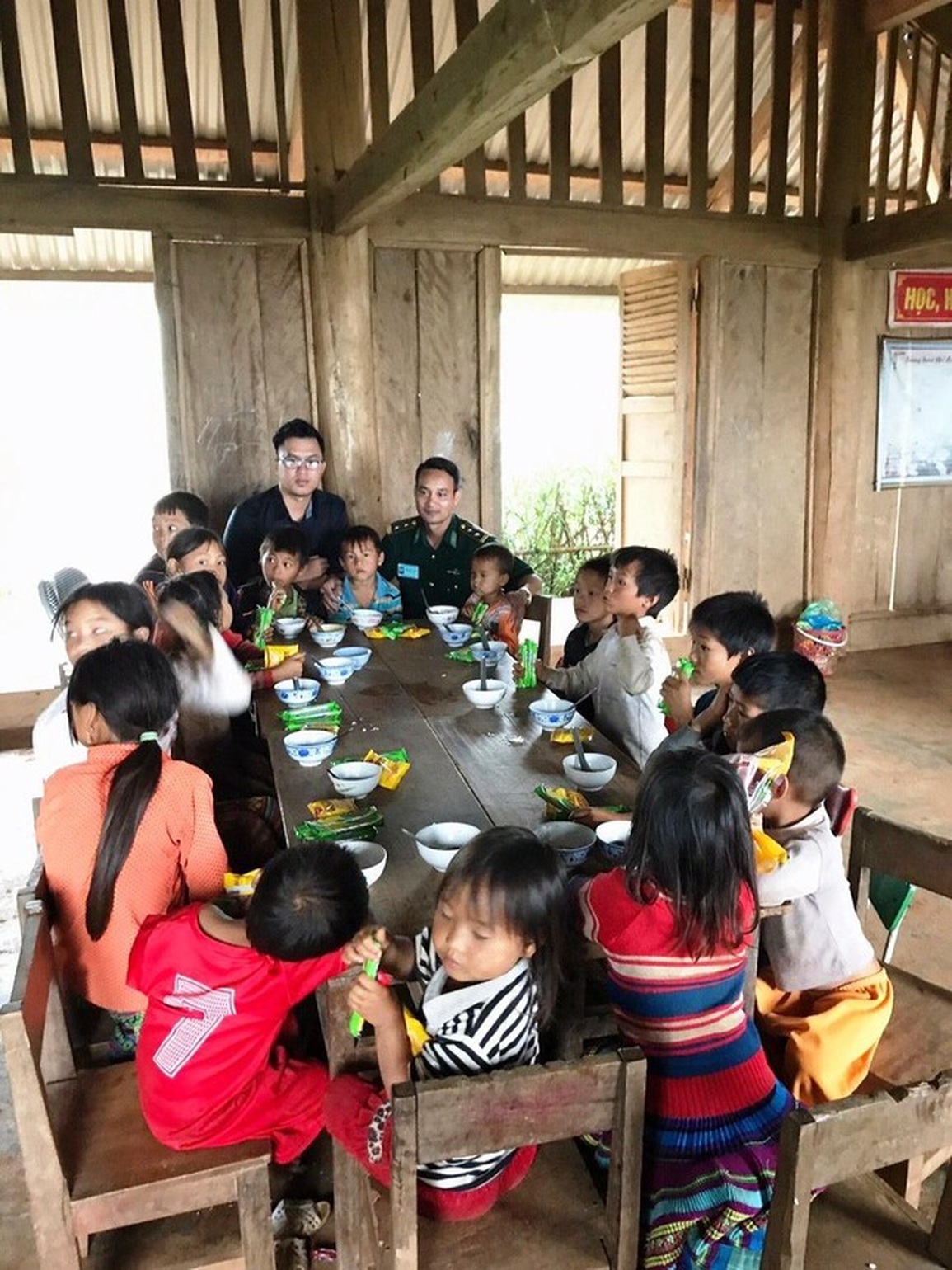 Vùng đất vắng bóng đàn ông - 2 Vùng đất vắng bóng đàn ông - 2