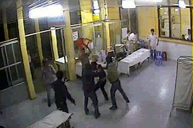 Truy tố nhóm đối tượng hỗn chiến kinh hoàng trong bệnh viện