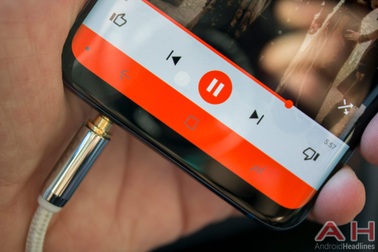 Jack cắm tai nghe 3,5mm có thể sẽ trở lại trên điện thoại Samsung