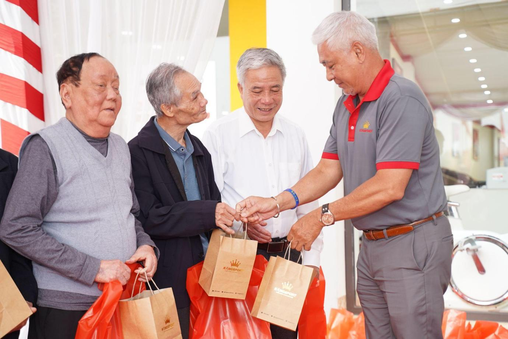 KingSport nối dài sứ mệnh chăm sóc sức khỏe người cao tuổi với Hành trình Hạnh Phúc - 2 KingSport nối dài sứ mệnh chăm sóc sức khỏe người cao tuổi với Hành trình Hạnh Phúc - 2
