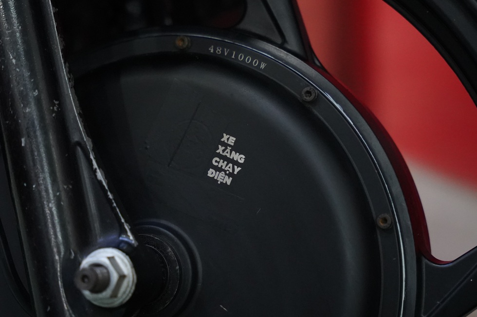 Công nghệ chuyển xe máy xăng sang chạy điện ở TPHCM có khả thi? - 2