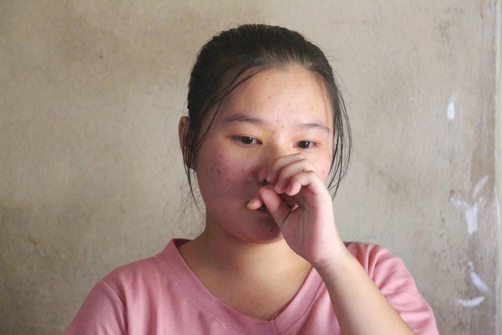 Cô gái mồ côi cha và quyết tâm viết tiếp ước mơ của mẹ - 1 Cô gái mồ côi cha và quyết tâm viết tiếp ước mơ của mẹ - 1