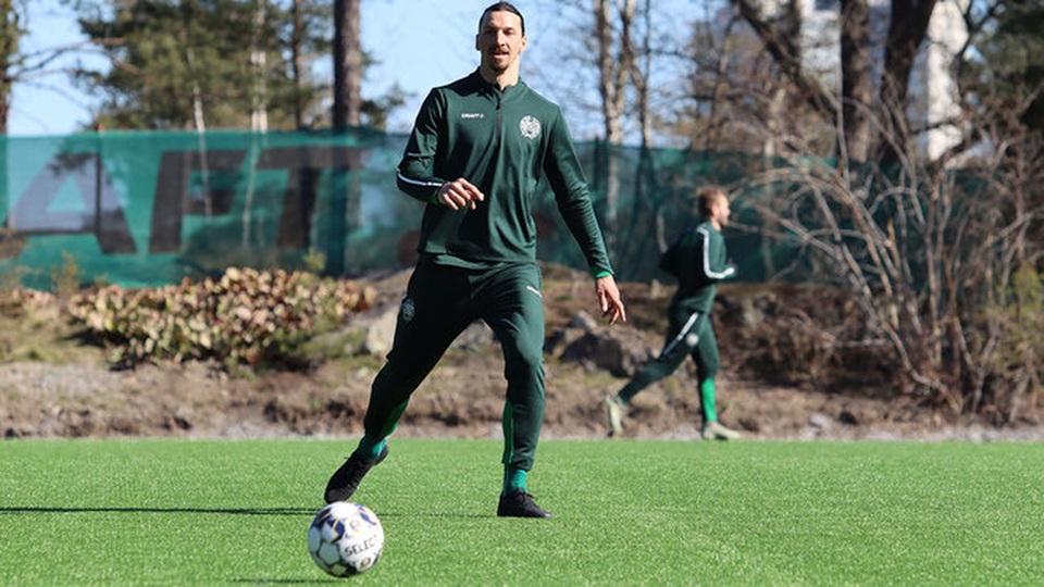 Sau Ronaldo, Ibrahimovic cũng ra sân tập trở lại - 2 Sau Ronaldo, Ibrahimovic cũng ra sân tập trở lại - 2