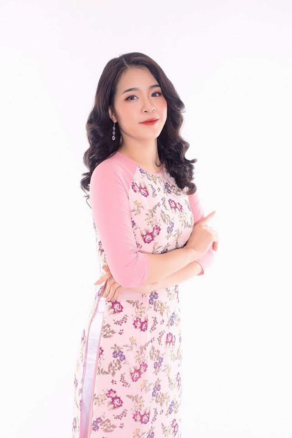 6 nữ sinh trường Báo xinh đẹp sắc sảo và tài năng - 11 6 nữ sinh trường Báo xinh đẹp sắc sảo và tài năng - 11