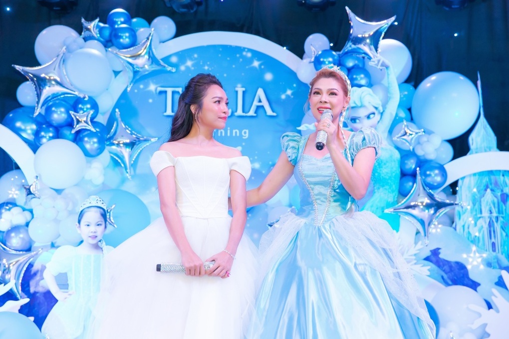 Hiền Thục nhớ nhầm ngày, đi sinh nhật con gái Thanh Thảo... sớm một tháng - 2 Hiền Thục nhớ nhầm ngày, đi sinh nhật con gái Thanh Thảo... sớm một tháng - 2