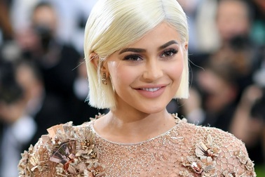 Phong cách thời trang của Kylie Jenner