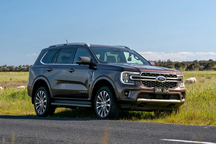 Không có động cơ V6, Ford Everest Platinum vẫn sẽ có giá gần 2 tỷ đồng?