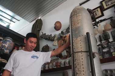 Ngắm bộ sưu tập kỷ vật chiến tranh độc đáo của chàng trai trẻ