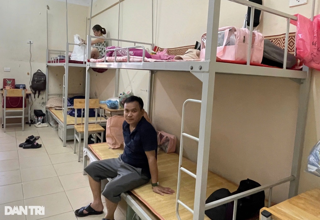 Giá thuê nhà tăng cao, sinh viên đổ xô vào ký túc xá - 3 Giá thuê nhà tăng cao, sinh viên đổ xô vào ký túc xá - 3