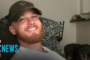 Nam diễn viên 28 tuổi tự tử bằng súng