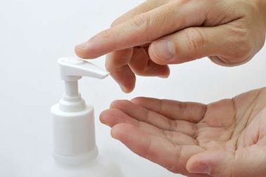 Nổi mụn do giấy ướt, nước rửa tay