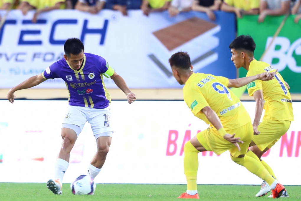 Không còn Quang Hải, Hà Nội bị Nam Định chia điểm trên sân Thiên Trường - 1 Không còn Quang Hải, Hà Nội bị Nam Định chia điểm trên sân Thiên Trường - 1
