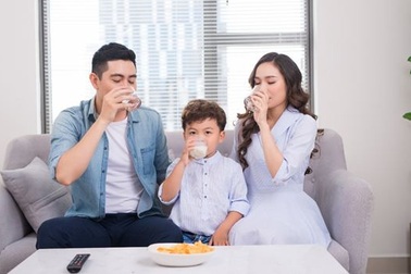 "Mách nhỏ" mẹ cách tìm "Quy chuẩn sữa tươi"